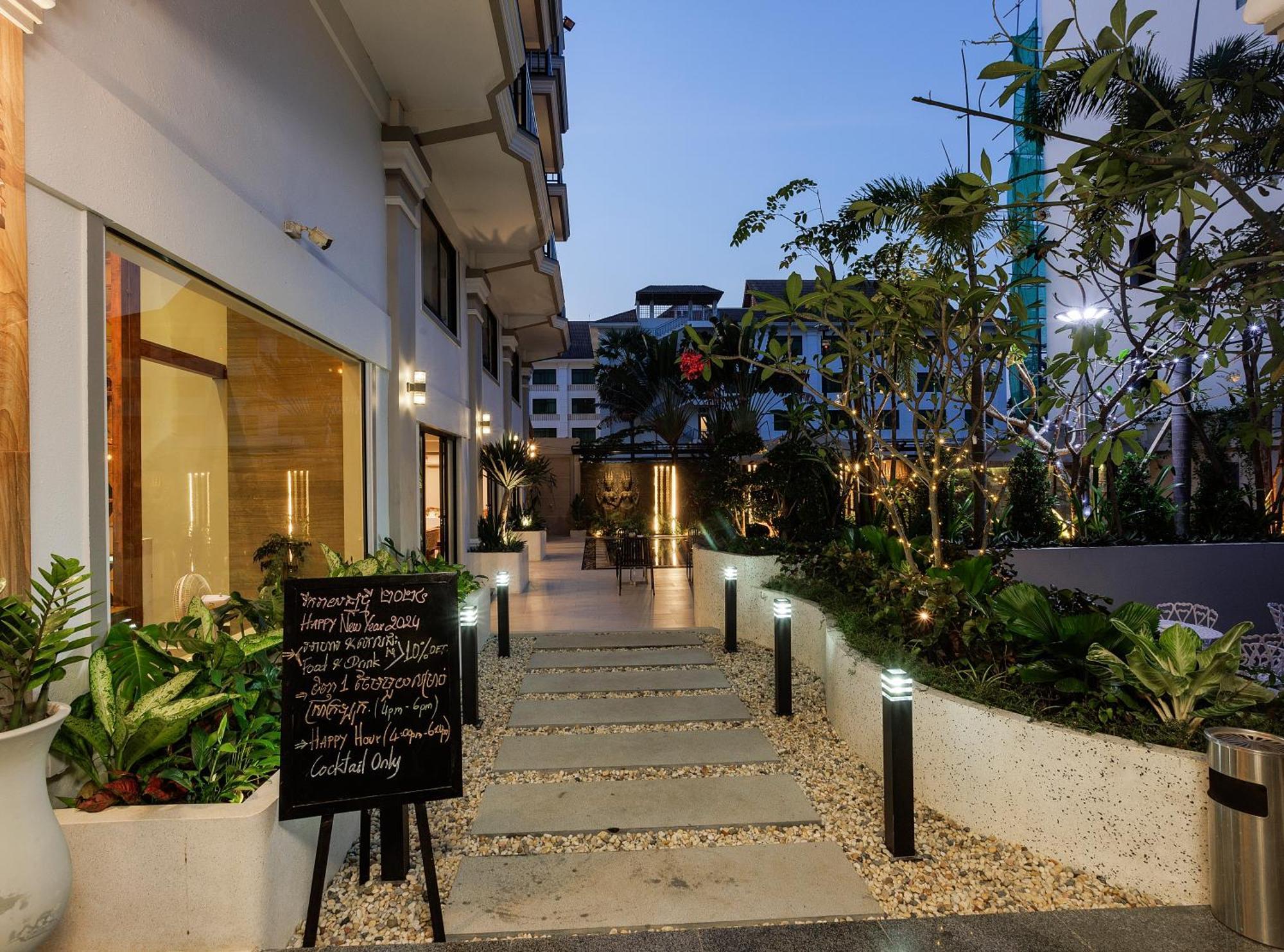 Ratana Angkor Hotel Siem Reap Esterno foto